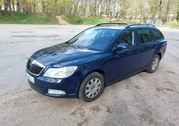 Skoda Octavia cena 16999 przebieg: 310300, rok produkcji 2012 z Szczecin małe 667